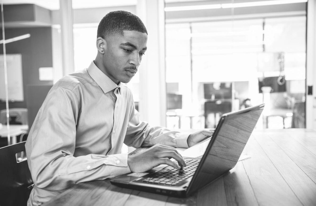 Illustration des techniques d'audit SEO appliquées sur différents outils d'analyse